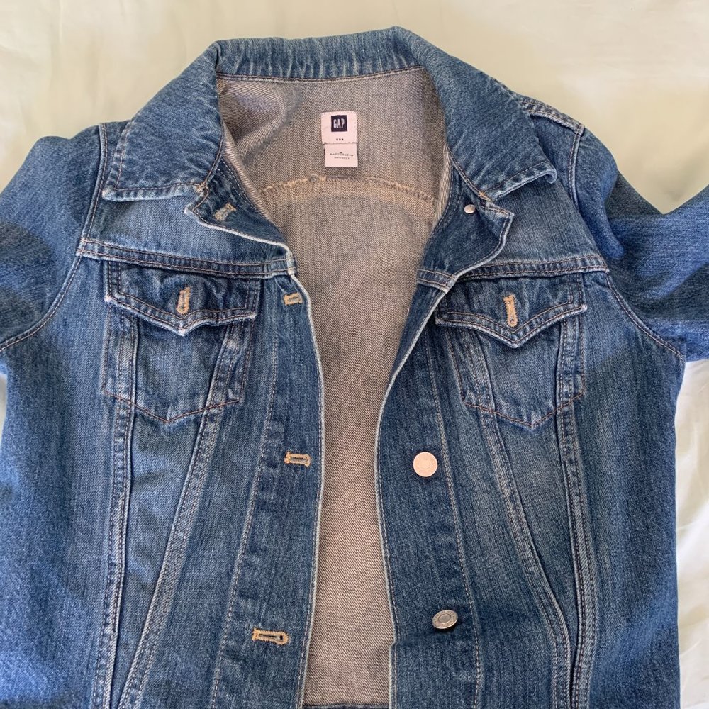 Size S Gap Denim Jacket